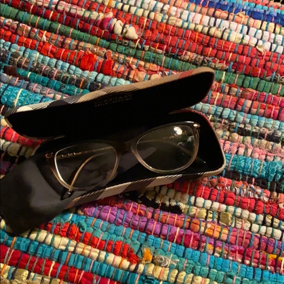 Burberry Frames - Picture 1 of 5
